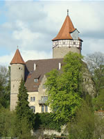 Das Foto basiert auf dem Bild "Burg Möckmühl" aus dem zentralen Medienarchiv Wikimedia Commons und steht unter der GNU-Lizenz für freie Dokumentation. Der Urheber des Bildes ist peter schmelzle.