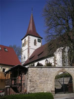Das Foto basiert auf dem Bild "Margaretenkirche in Aldingen" aus der freien Enzyklopädie Wikipedia und steht unter der GNU-Lizenz für freie Dokumentation. Der Urheber des Bildes ist Gafazul.