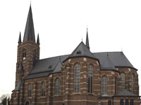 Das Foto basiert auf dem Bild "Kirche in Bedburg" aus der freien Enzyklopädie Wikipedia und steht unter der GNU-Lizenz für freie Dokumentation. Der Urheber des Bildes ist Ichmichi.